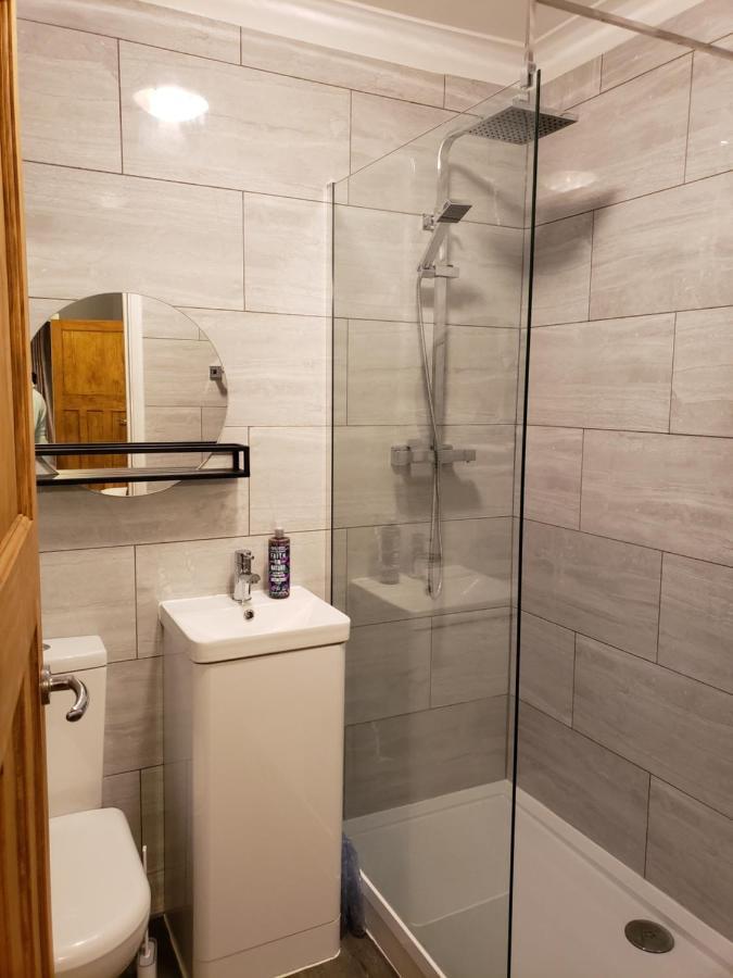 Luxury Self Catering With Cosy Cabin & Sauna In Colchester Eksteriør billede